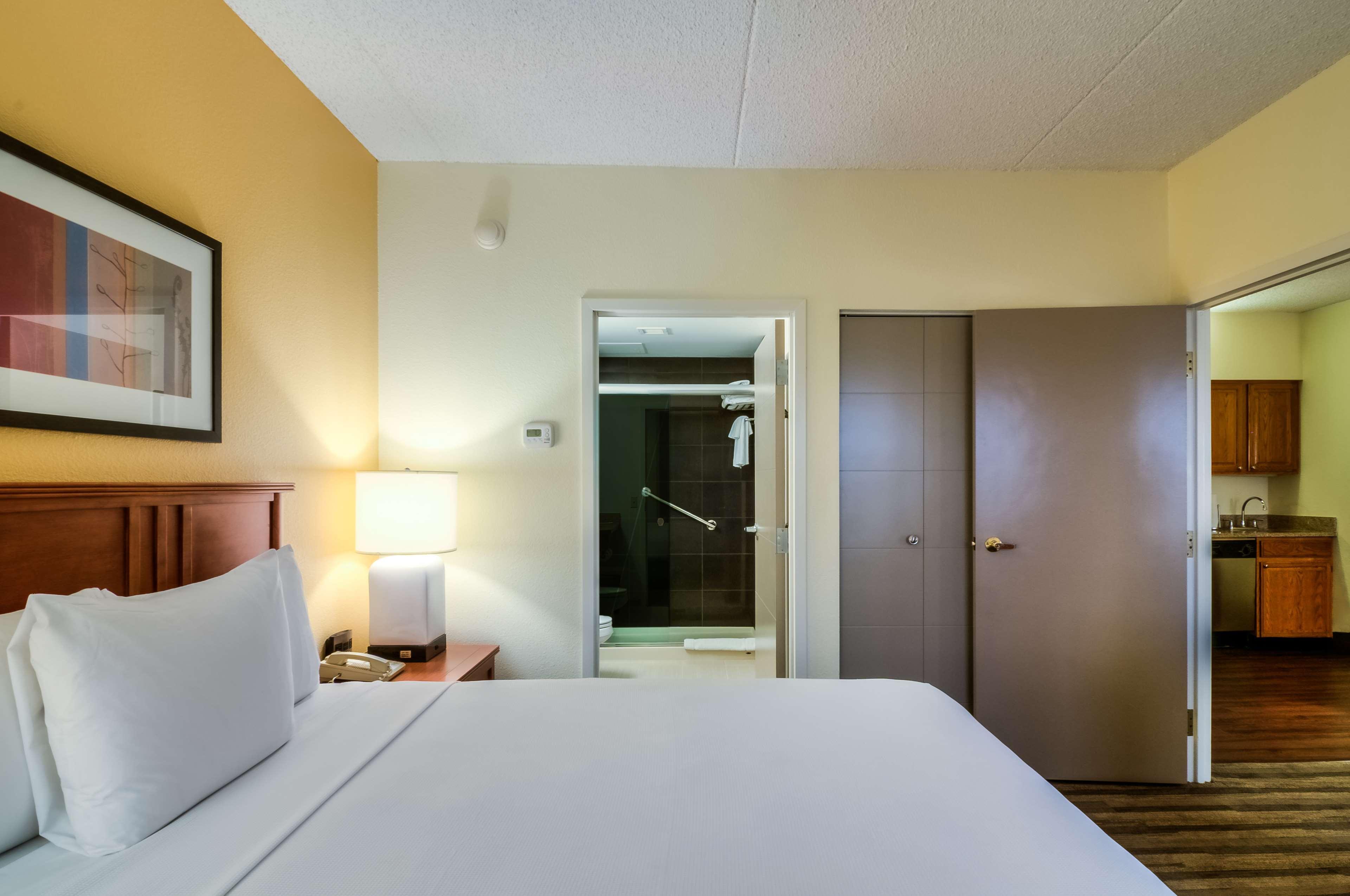 Hyatt House Chicago Schaumburg Hotel Exterior photo
